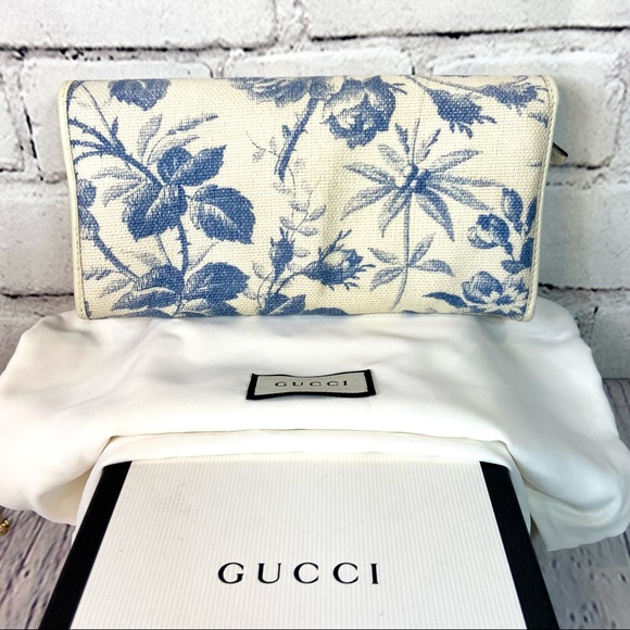 Gucci Marmont blue floral canvas wallet crossbody w/box, dust bag & bag charm - Picture 4 of 16